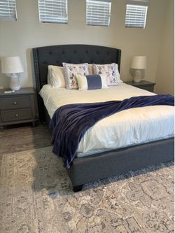 Queen bedroom set for sale