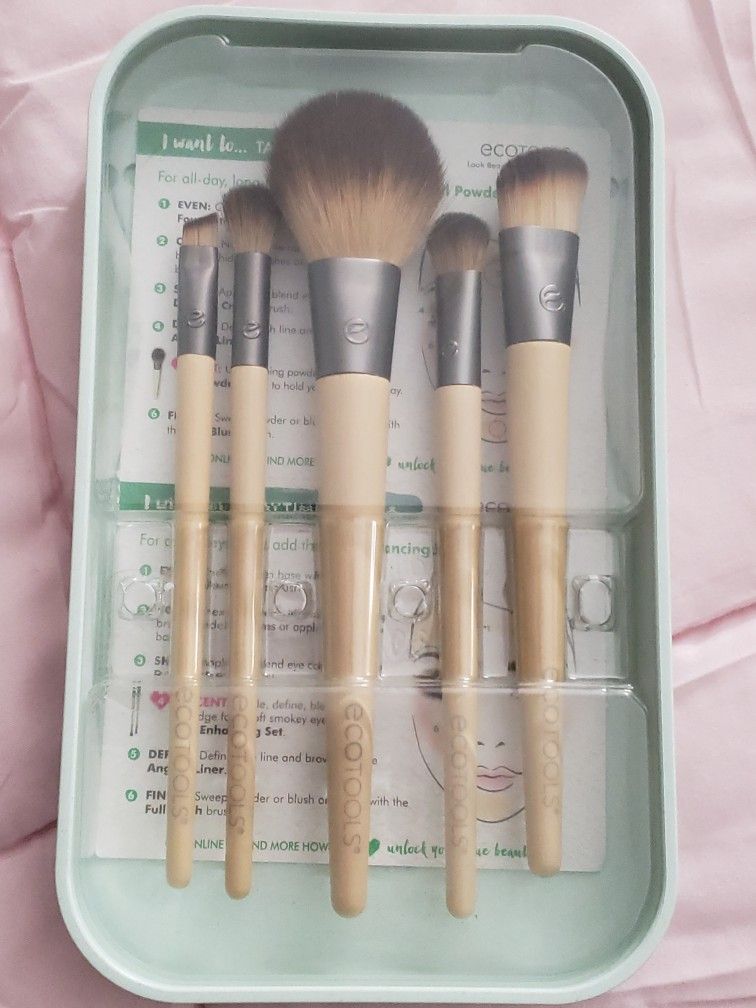 Makeup Brushes