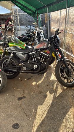 Harley Davidson sportster, V twin Hondas