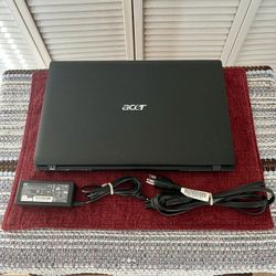 Acer Aspire Laptop With Windows 7 Pro