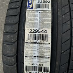 1 Tire 265/40/21
