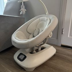 Graco SmartSense Baby Swing