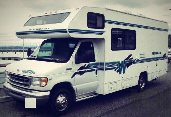 Photo 1999 Winnebago Winnie Minnie V10