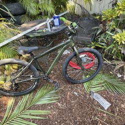 Brazilian Bike With Specialized Parts HMU Trades 