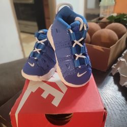 Brand New Nike Baby Size 4