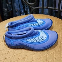 Size 5 Kids Water Shoes