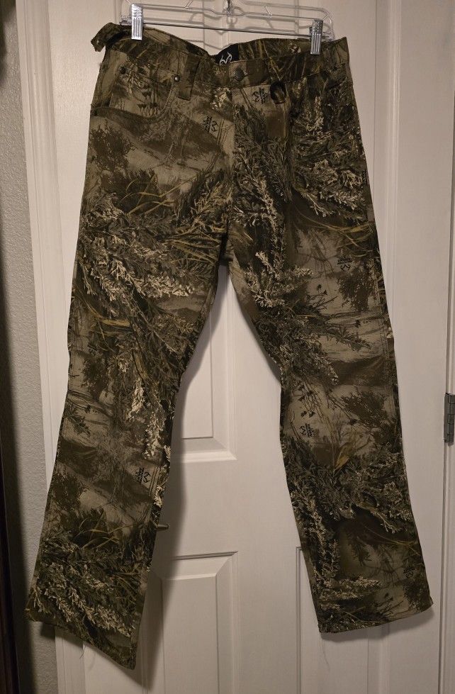 Realtree Pants, Fleece Jacket, Shirt/ Sportsman's Wearhouse Hoodie