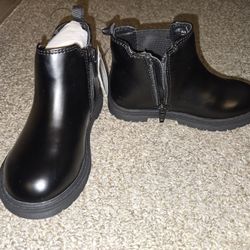 Girls Boots