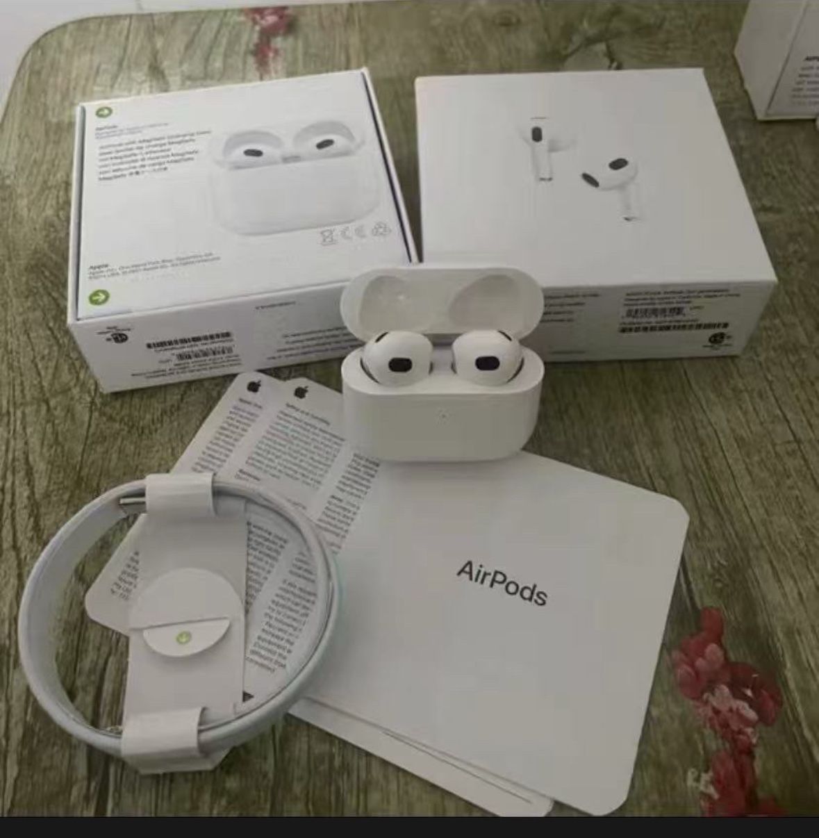 Airpod Threes