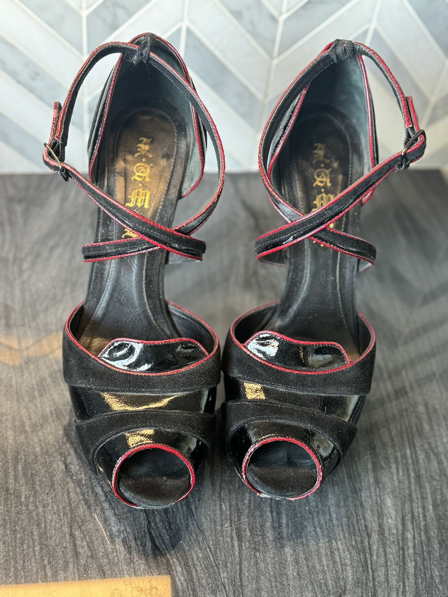 L.A.M.B black w/red accents suede & patent leather platform strappy 4.75” heels.
