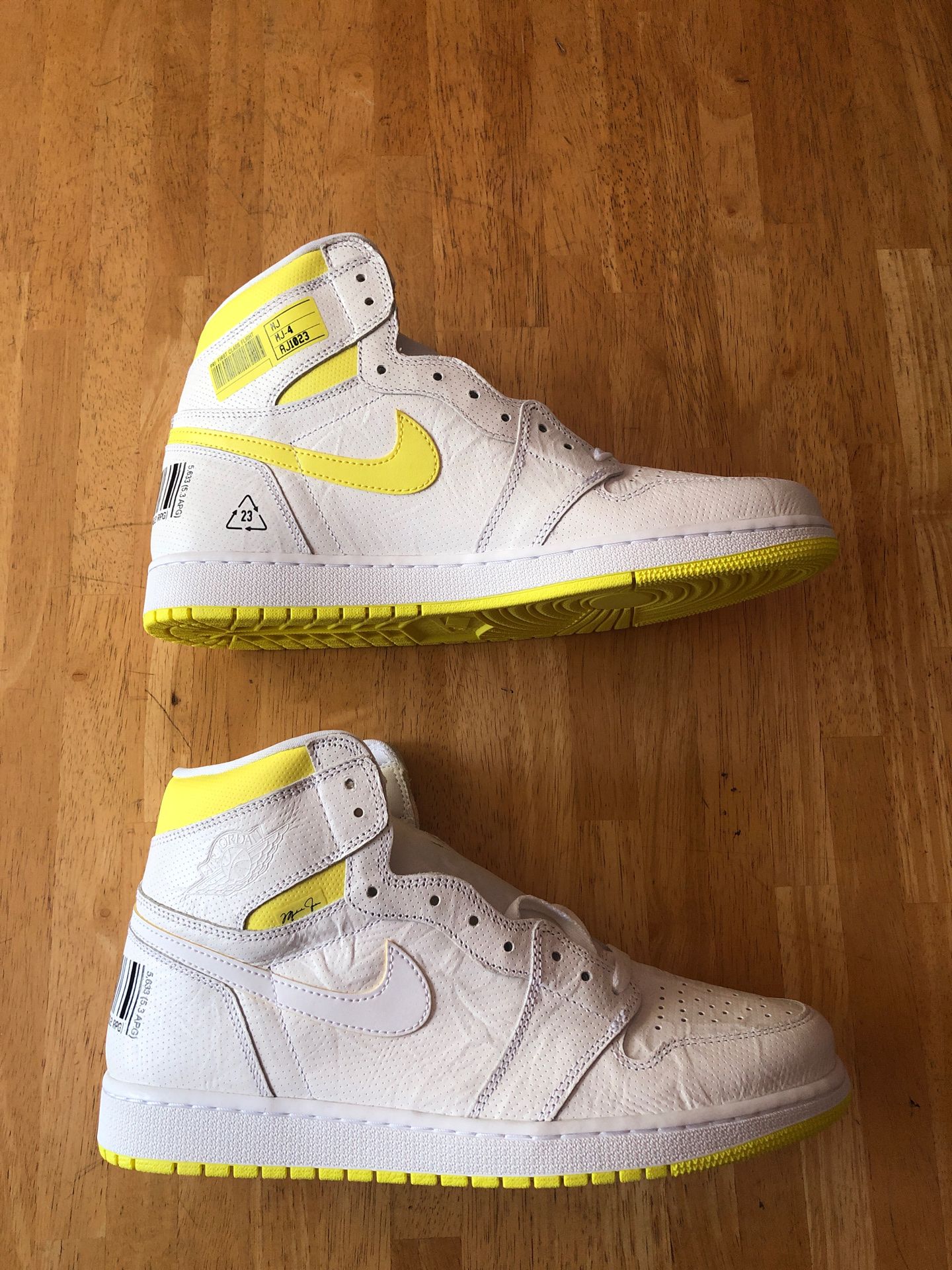 Brand new Nike air Jordan 1 retro high og first class flight shoes white yellow men’s 12.5