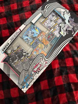 Pokemon TCG: Black Bolt & White Flare Unova Heavy Hitters Premium Collection