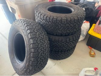 Raptor OEM Tires 315/70R17