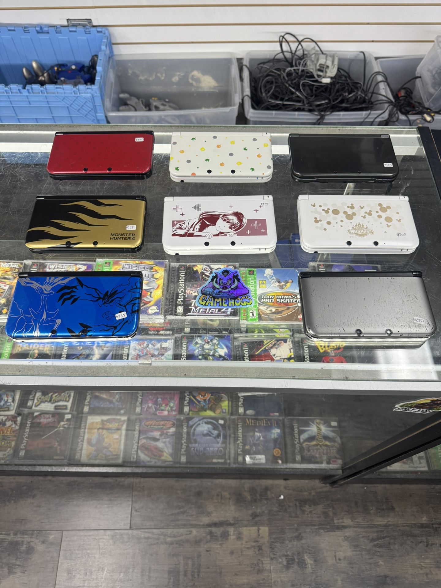 New Nintendo 3DS XL & Regular 3DS XL With Pokemon Zelda Mario Games $250-$330