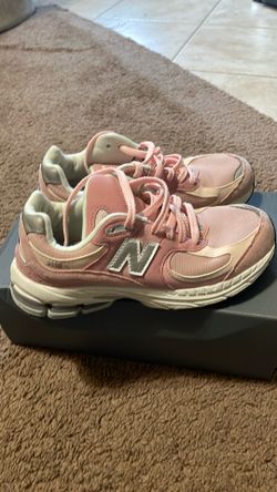 New Balance Kids Size 5