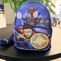 Lounge Fly Doctor Strange