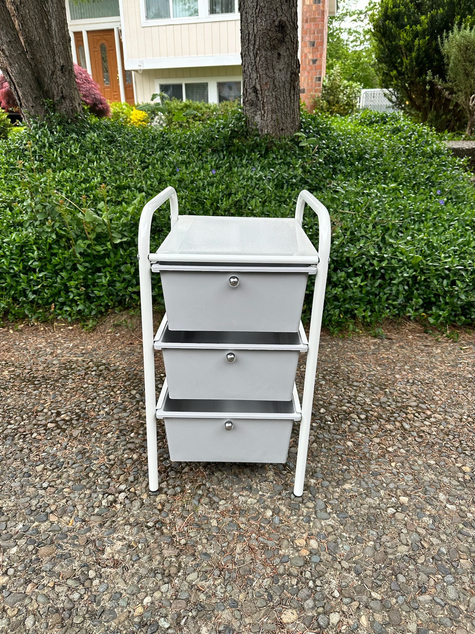 Storage shelf