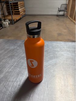 Sports bottle