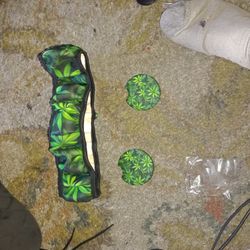 WEED STEERING WHEEL COVER 