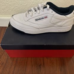 Men’s Reebok Classic Size 10 