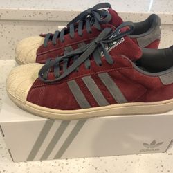 Adidas Men’s 9.5