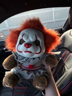 spirit halloween pennywise bear