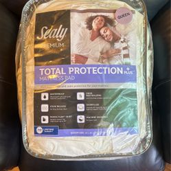 Sealy Clean Protection Fitted Mattress Protector- Queen Size Comfort Knit Top Waterproof Machine Washable