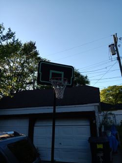 Basketball rim