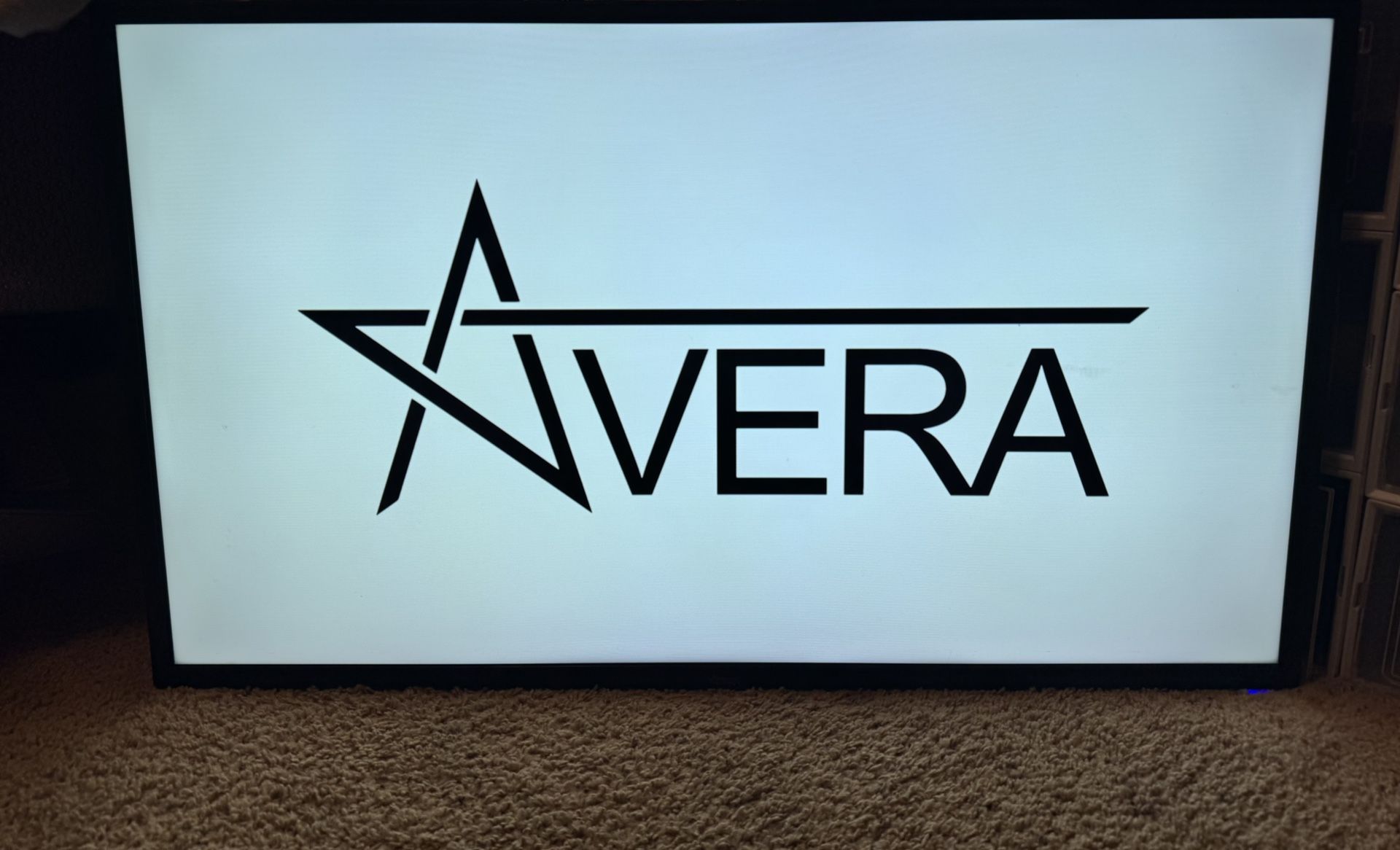 Avera 40” 1080p LED TV – Model 40AER10N with Remote $100 OBO