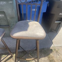 3 Bar Stools 