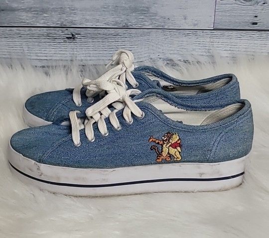 Vintage 90s Winnie the Pooh Tigger Embroidered Denim Shoes
Size 8