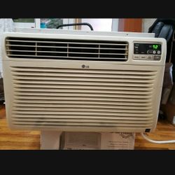 Heavy Duty Air Conditioner LG 12000 BTU With Remote Control 