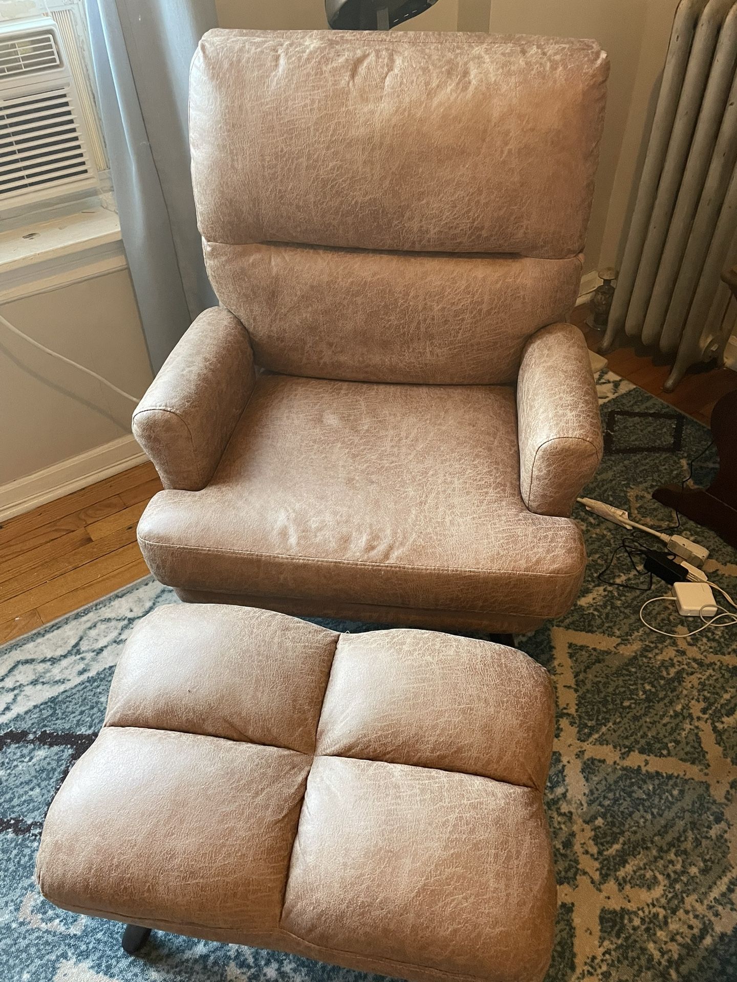 Reclining Chair With Footstool