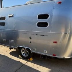2009 Airstream Flying Cloud
