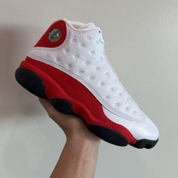 Jordan 13 Chicago (Size 4.5Y, 5Y, 5.5Y, 6Y, 6.5Y, 7Y, 8, 8.5, 9, 9.5, 10, 10.5, 11, 12)