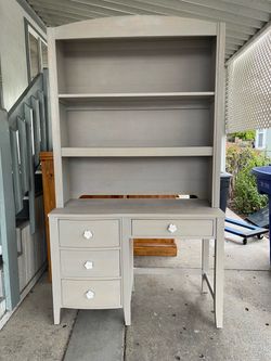 Stanley Desk With Hutch