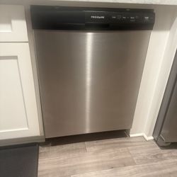 24 in. Front Control Built-In Tall Tub 55 Dba Dishwasher in Stainless Steel with 3-Cycles