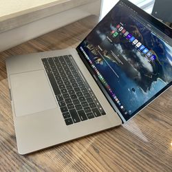 Late. 2018. MacBook Pro 15”2.6 Core I7