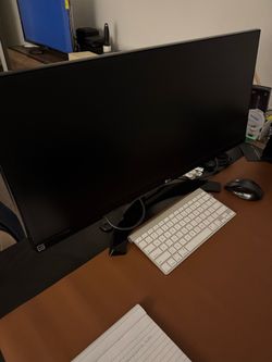 Ultra wide monitor