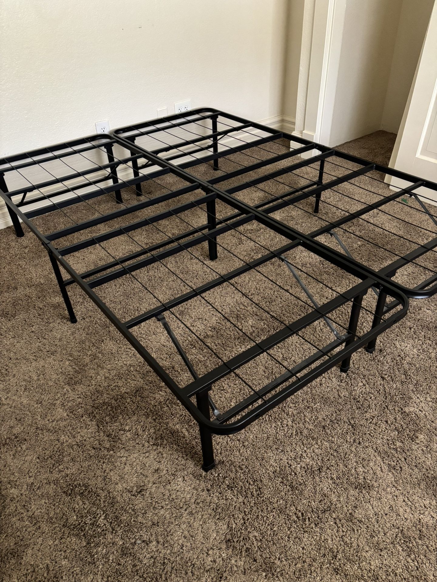 Metal Bed Frame-FULL SIZE