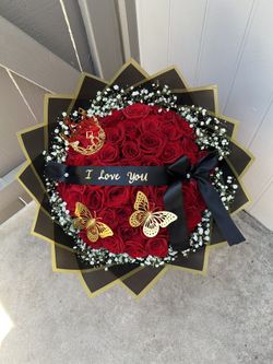 Flower Bouquet/ Romo Buchon 