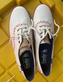 La dodger shoes