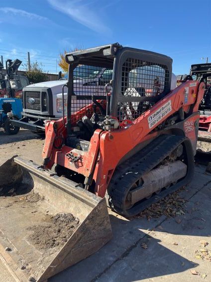 KUBOTA SVL75-2 Skid Steer