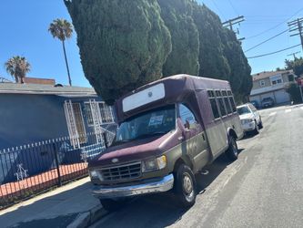 Ford Commercial Bus