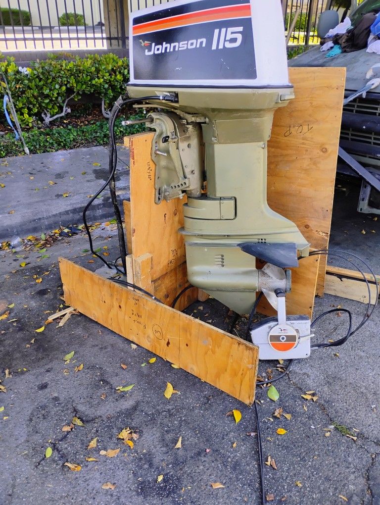 2 Stroke Outboard Motor
