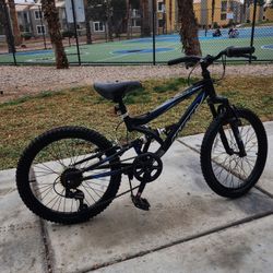 Used Like New 7 Speed Shimaro Shocker 20" For Kids