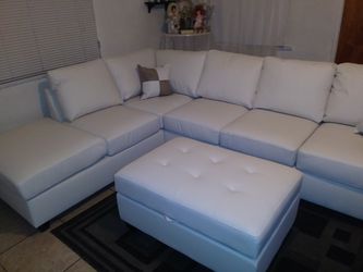 White Sofa Sectional(Brand new)