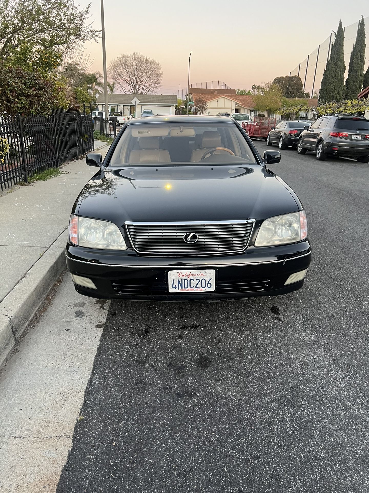 2000 Lexus LS 400
