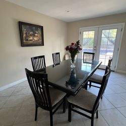 Elegant Dining Set 