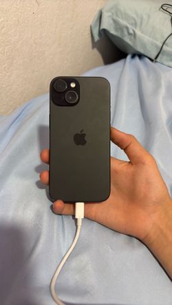 Apple Iphone 15 128 gigs titanium back